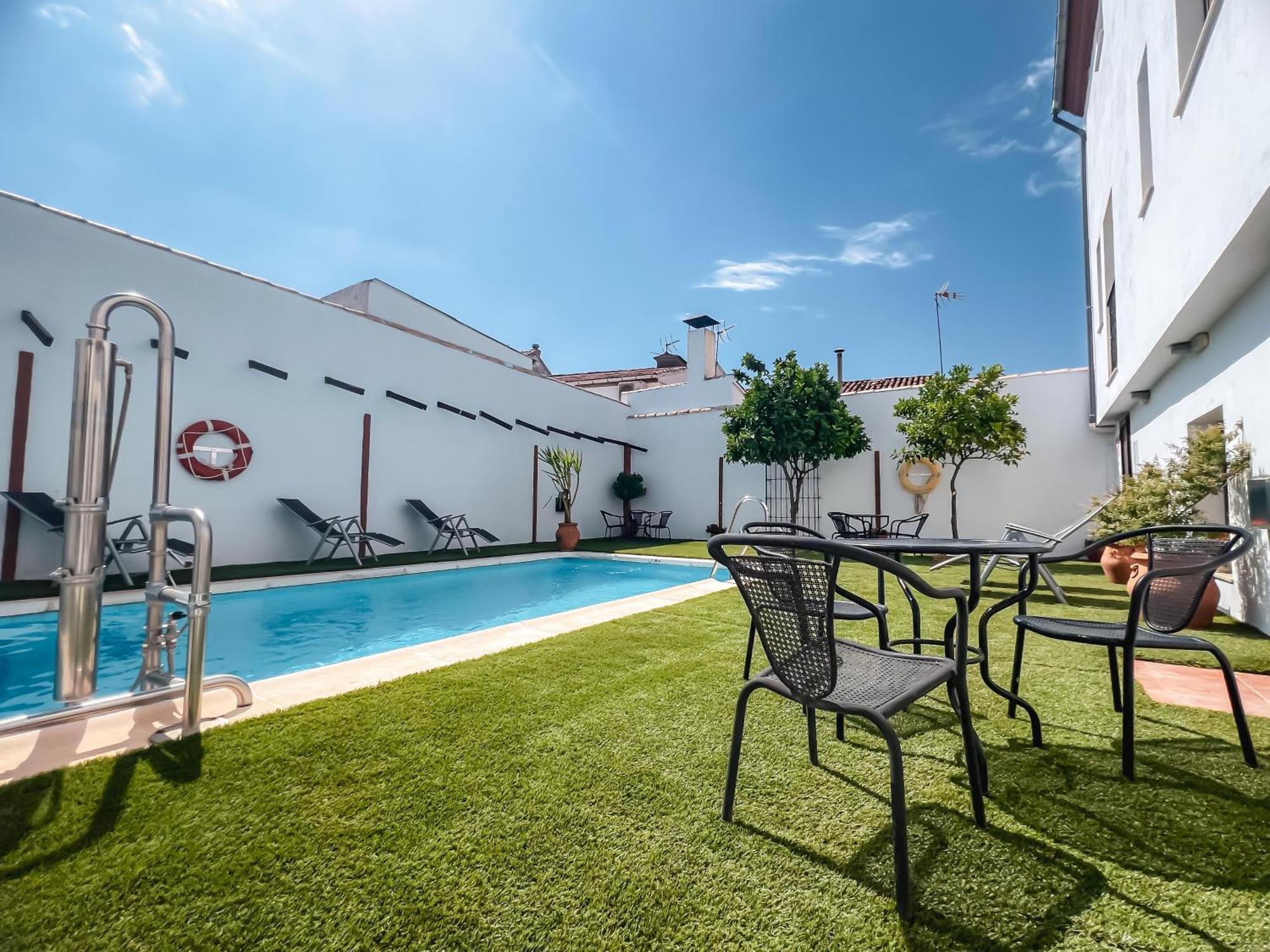 Hostal Aznaitin Baeza Esterno foto