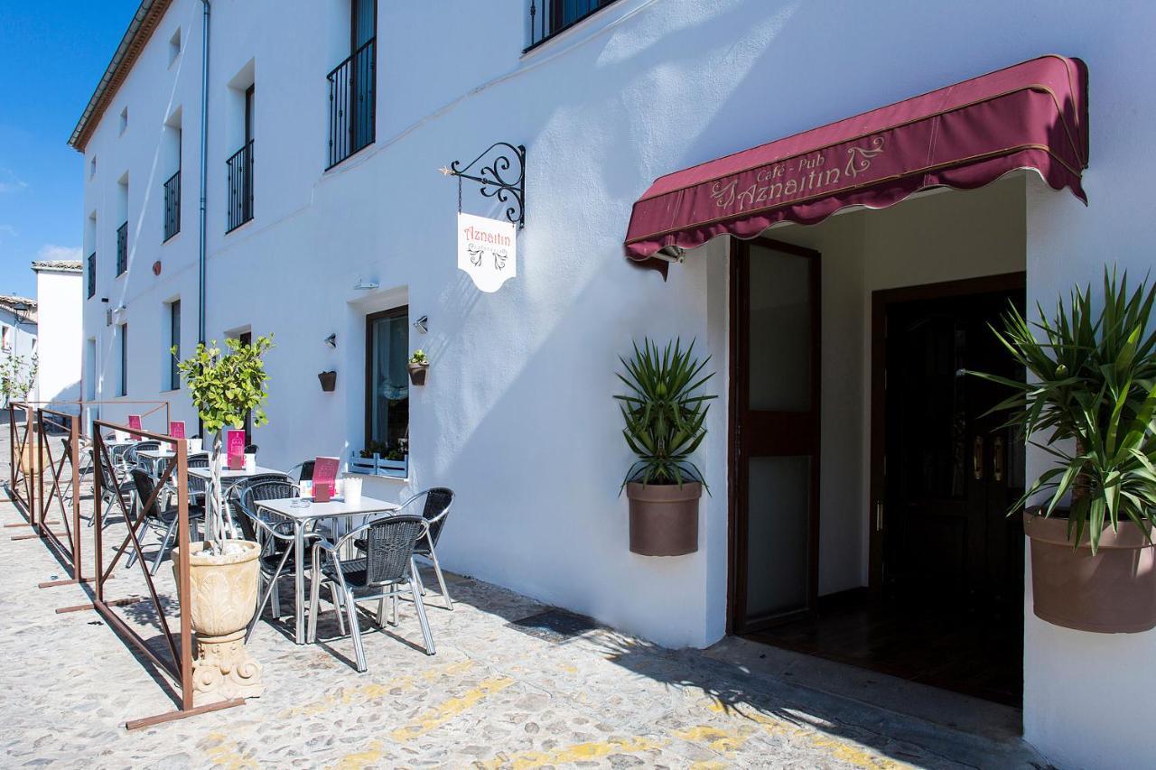 Hostal Aznaitin Baeza Esterno foto